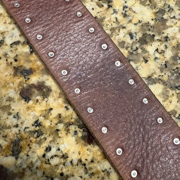 J Crew Vintage Studded Wide Leather Belt Made in England M Slip Through Buckle - Picture 4 of 9